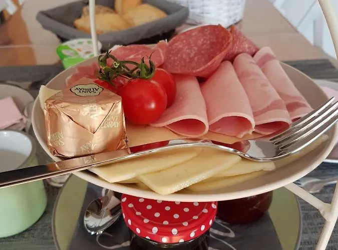 招待所 Einhaus 3*